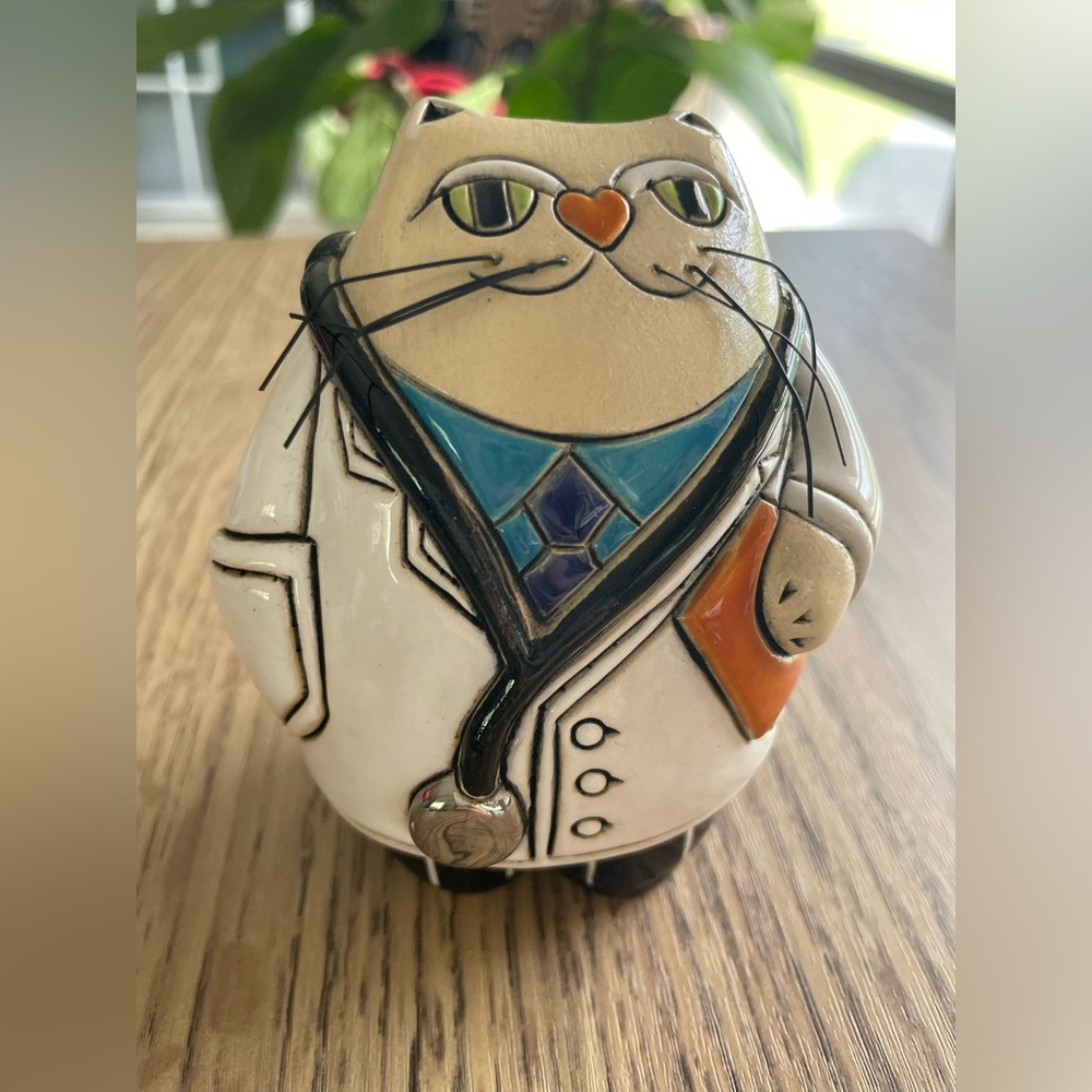 SOLD Vintage Artesania Rinconada Olga Doctor Kitty Cat 1994